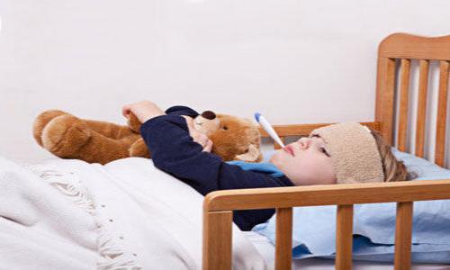 孩子发烧嗜睡正常吗？(宝宝为什么睡觉又发烧)